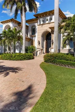 Picture of 533 15Th Ave S, Naples, FL 34102
