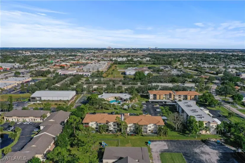 Picture of 2079 Barkeley Ln 6, Fort Myers FL 33907
