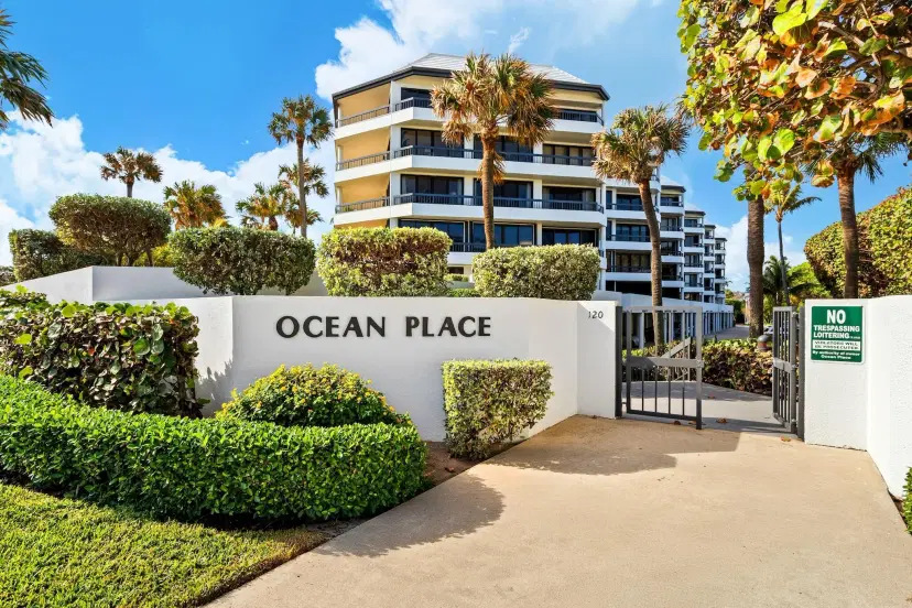 Picture of 120 S Ocean Boulevard 4B, Delray Beach FL 33483