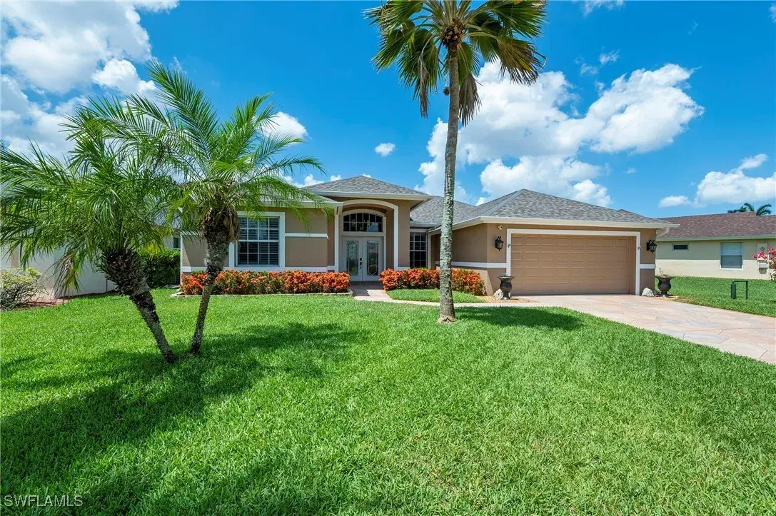 Picture of 1962 Terrazzo Ln, Naples, FL 34104