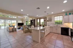 Picture of 8487 Chase Preserve Dr, Naples, FL 34113