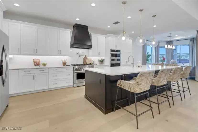 Picture of 9241 Cayman Dr, Naples FL 34114