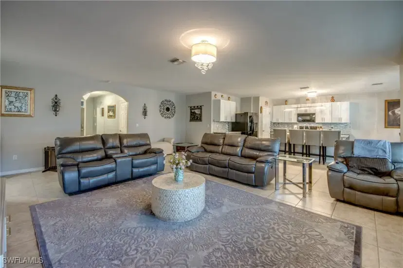 Picture of 3010 SW 11Th Ct, Cape Coral FL 33914
