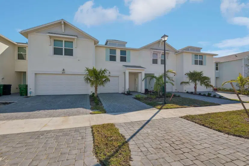 Picture of 381 Salisbury Circle, Fort Pierce FL 34982