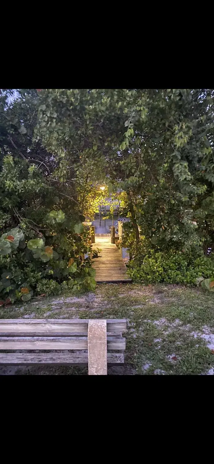Picture of 733 Hummingbird Way 5, North Palm Beach FL 33408
