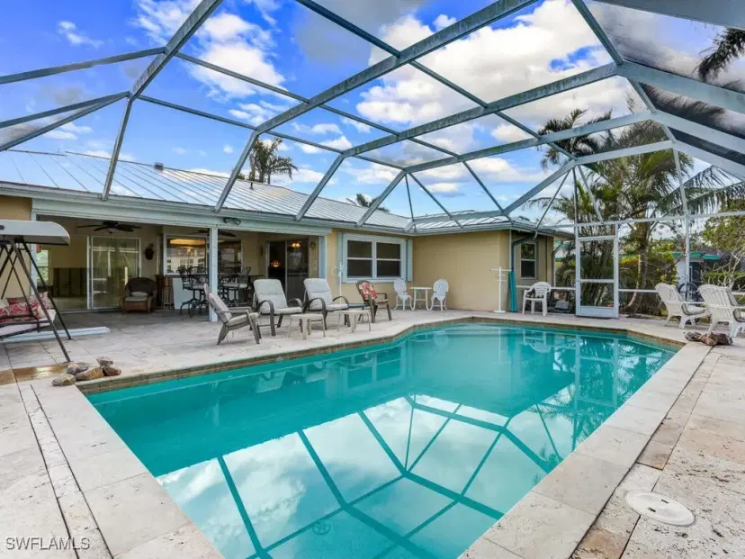 Picture of 1660 Sandpiper St, Naples FL 34102