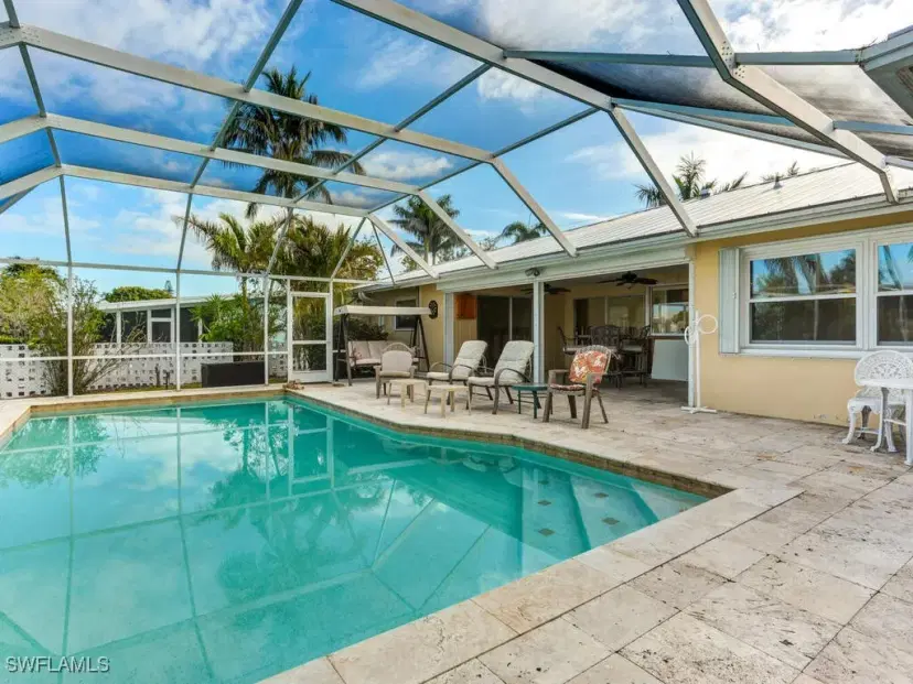 Picture of 1660 Sandpiper St, Naples FL 34102