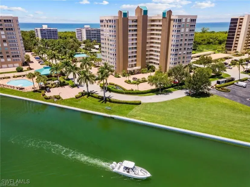 Picture of 21 Bluebill Ave B905, Naples FL 34108