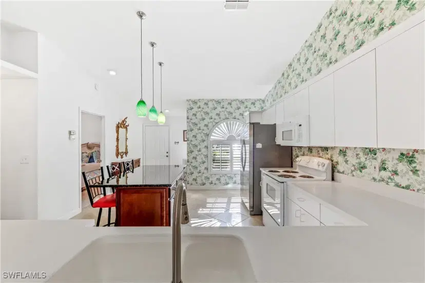 Picture of 8526 Mustang Dr, Naples FL 34113