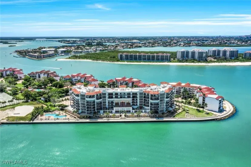 Picture of 700 La Peninsula Blvd 401, Naples FL 34113