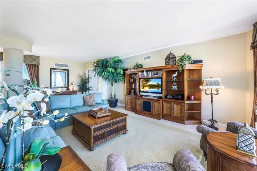 Picture of 700 La Peninsula Blvd 401, Naples FL 34113