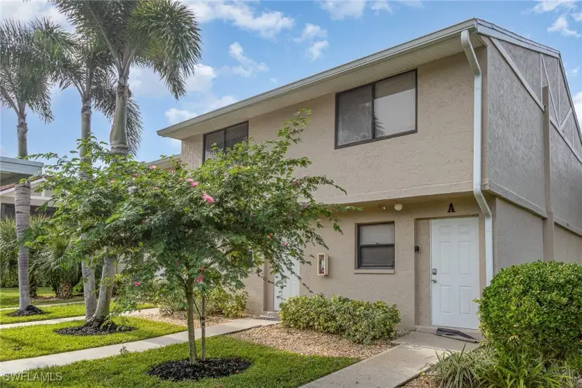 Picture of 9619 Eaton Gardens Ln 2, Fort Myers FL 33919