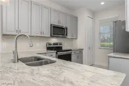 Picture of 2955 Pine Tree Dr, Naples, FL 34112