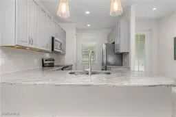 Picture of 2955 Pine Tree Dr, Naples, FL 34112