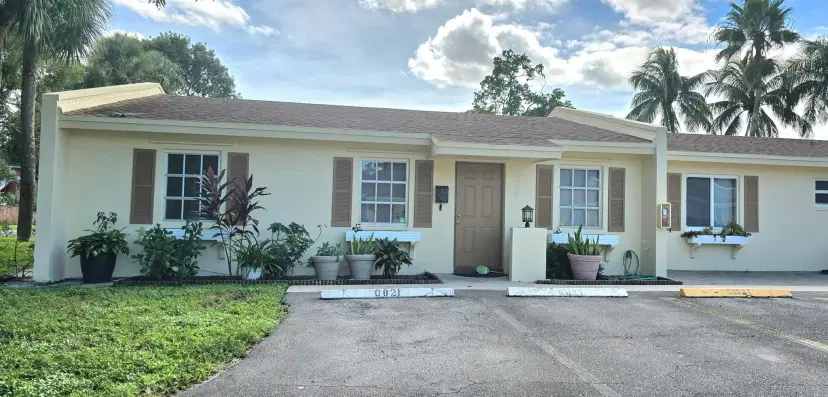 Picture of 6821 NW 30Th Avenue 6 A, Fort Lauderdale FL 33309