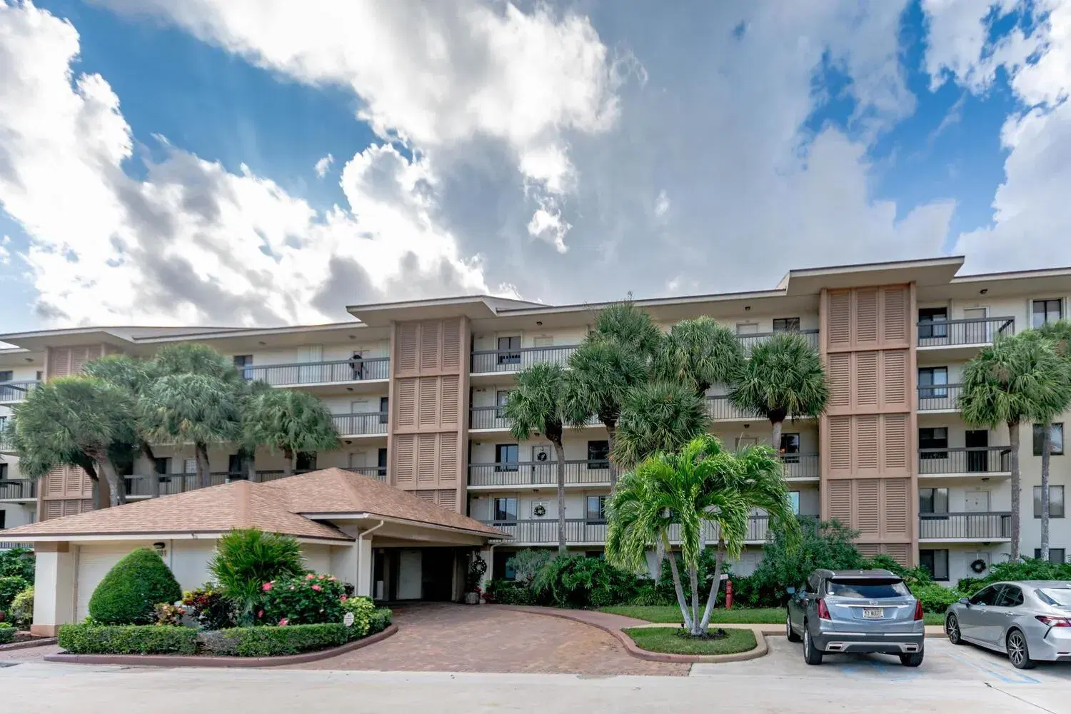 Picture of 1901 Marina Isle Way 405, Jupiter, FL 33477
