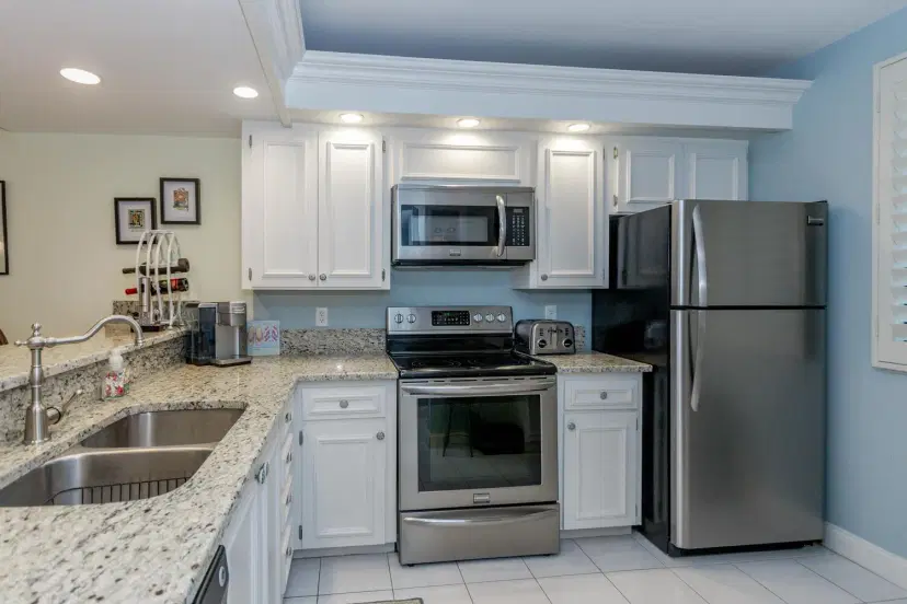 Picture of 1901 Marina Isle Way 405, Jupiter FL 33477