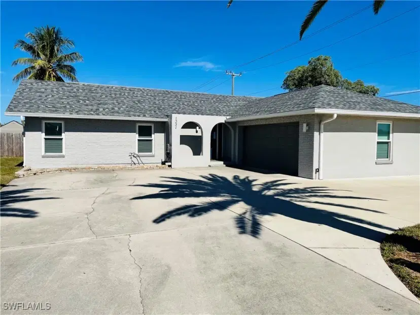 Picture of 1331 Piper Blvd, Naples FL 34110