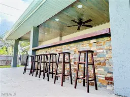 Picture of 1331 Piper Blvd, Naples, FL 34110