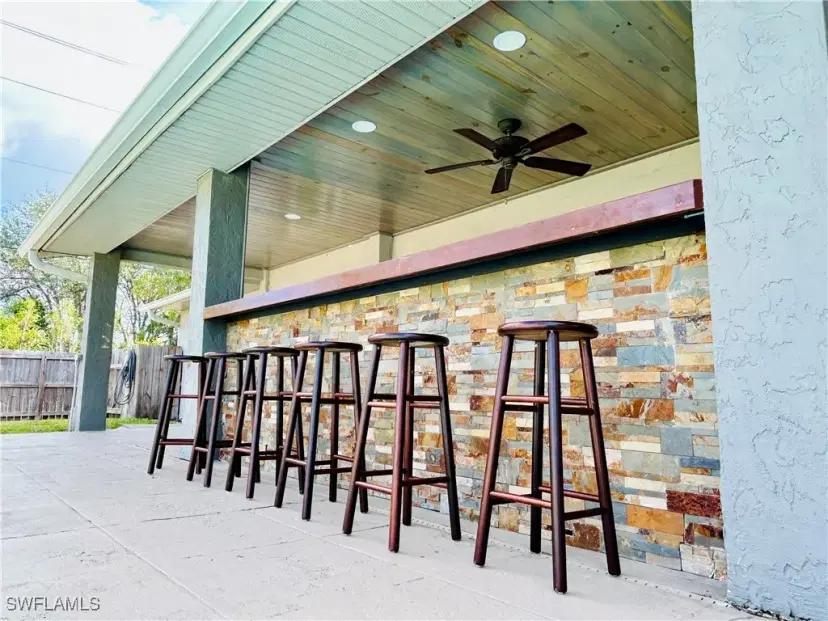 Picture of 1331 Piper Blvd, Naples FL 34110