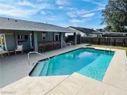 Picture of 1331 Piper Blvd, Naples, FL 34110