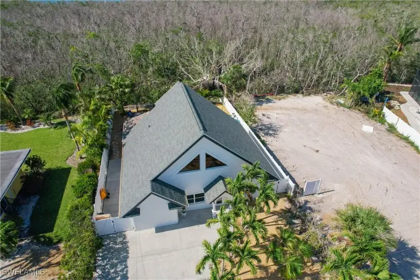 Picture of 309 Donora Blvd, Fort Myers Beach FL 33931