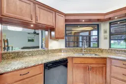 Picture of 6025 Parkwalk Drive, Boynton Beach, FL 33472