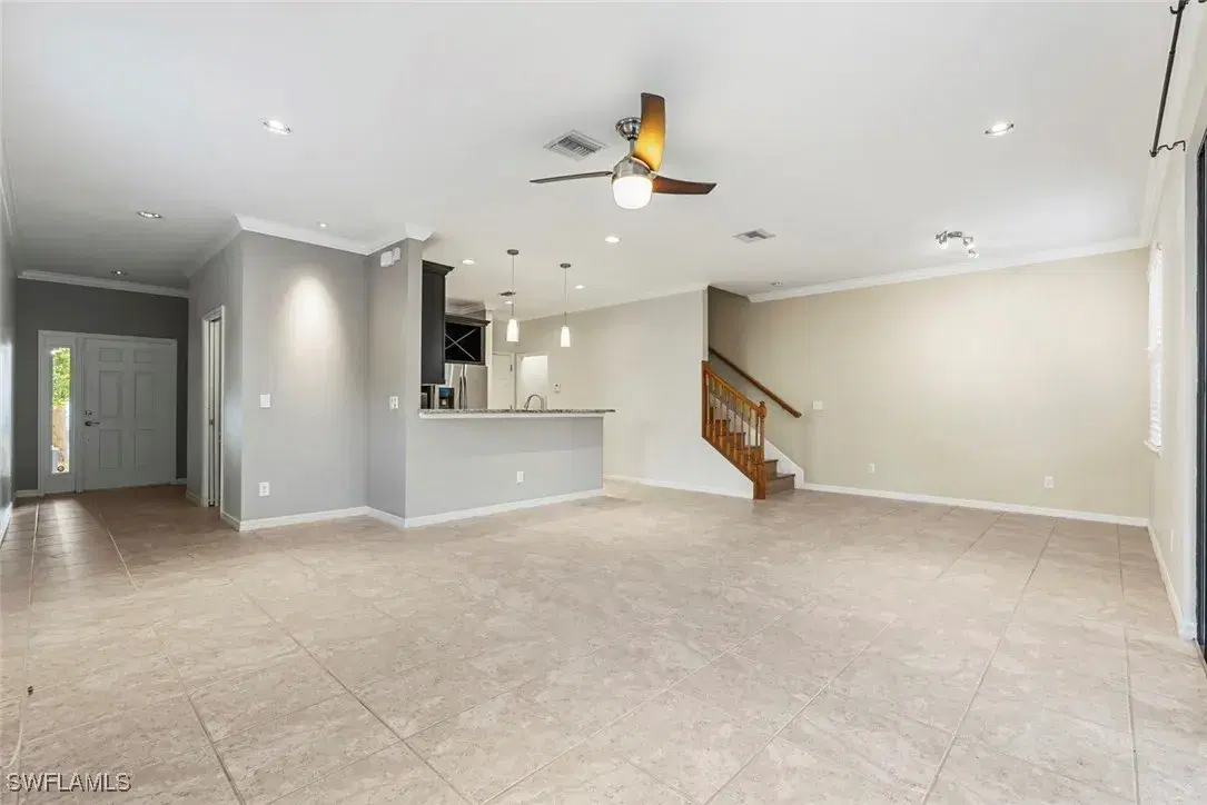 Picture of 15320 Summit Place Cir, Naples, FL 34119