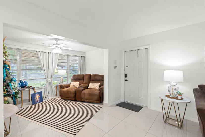 Picture of 1102 North Drive B, Delray Beach FL 33445
