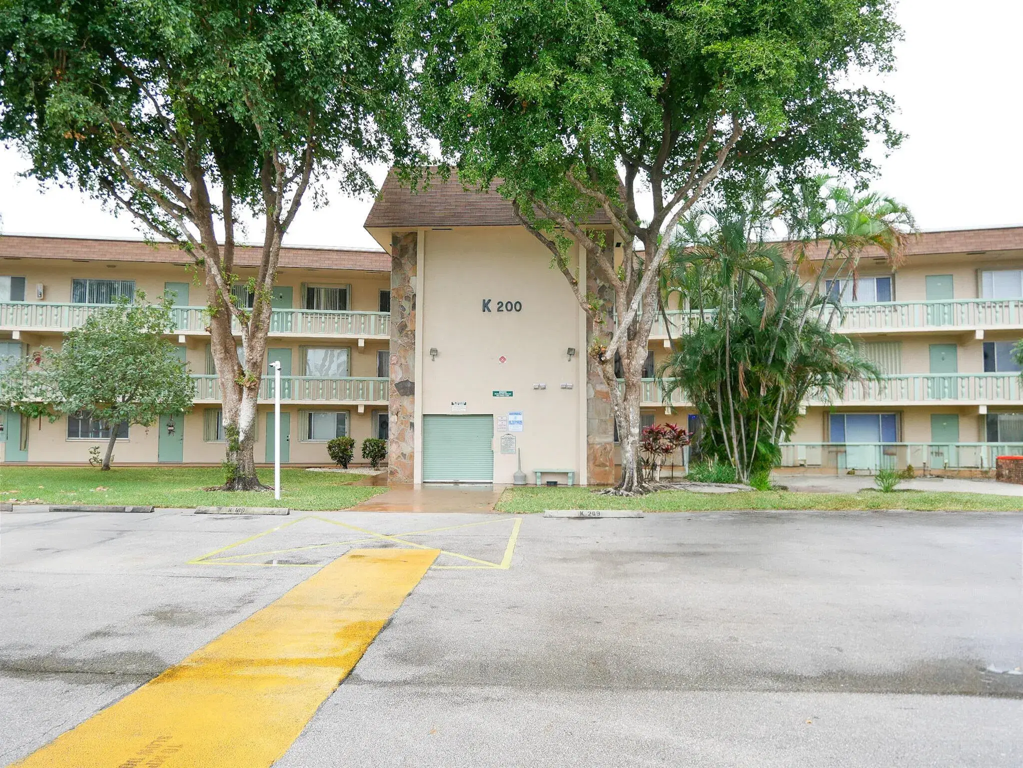 Picture of 200 Village Green Circle E K311, Palm Springs, FL 33461