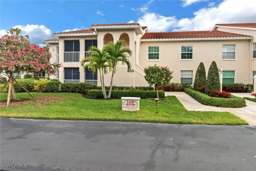 Picture of 108 Siena Way 105, Naples FL 34119