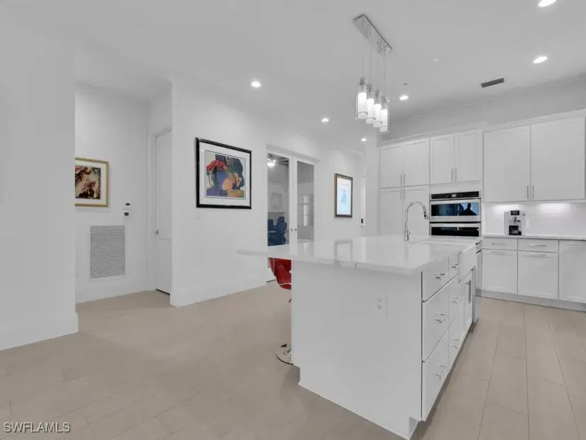 Picture of 21490 Strada Nuova Cir 215, Estero FL 33928