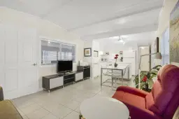 Picture of 5670 SW Cypress Dr, Fort Lauderdale, FL 33312