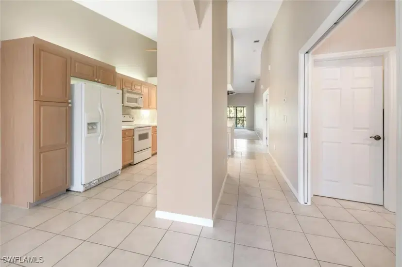 Picture of 14560 Red Fox Run 518, Naples FL 34110