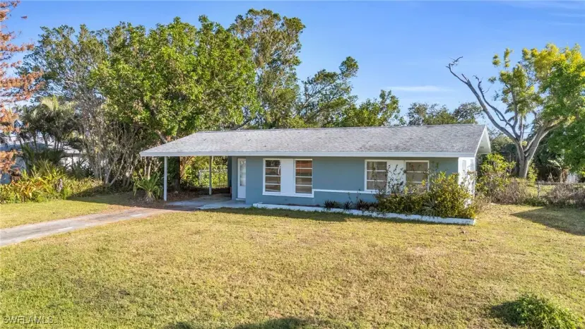 Picture of 5211 Tower Dr, Cape Coral FL 33904