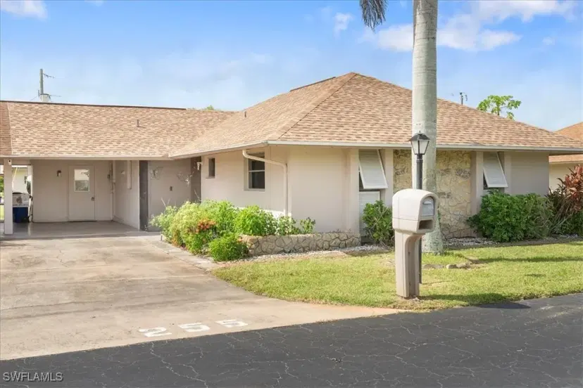 Picture of 255 Briar Ct, Lehigh Acres FL 33936