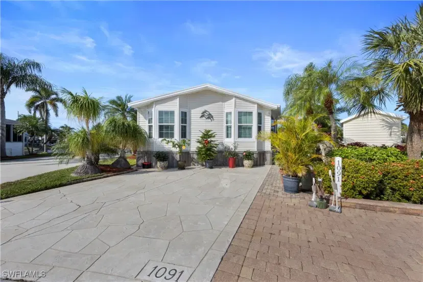 Picture of 1091 Opal Lake Pt, Naples FL 34114