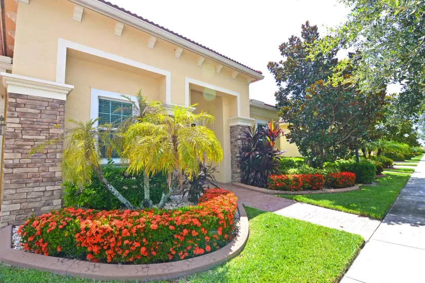 Picture of 10253 SW Ambrose Way, Port St Lucie FL 34986