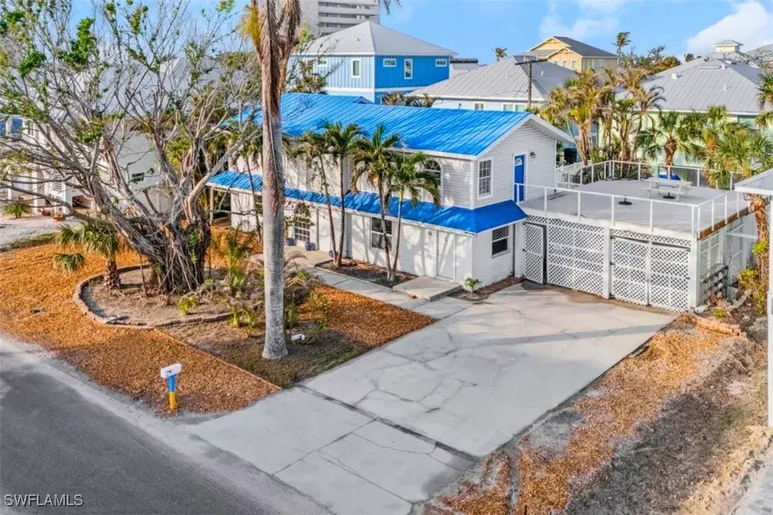 Picture of 135 Delmar Ave, Fort Myers Beach, FL 33931