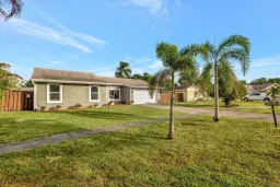 Picture of 5588 Barnstead Circle, Lake Worth, FL 33463
