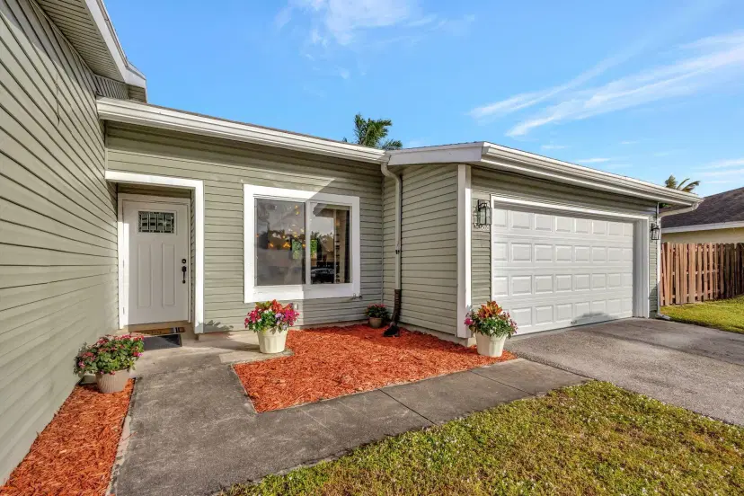 Picture of 5588 Barnstead Circle, Lake Worth FL 33463
