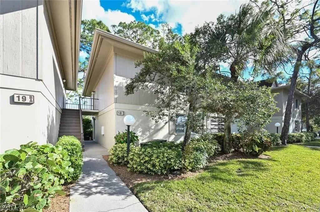 Picture of 18 Bob O Link Ct 18B, Naples, FL 34105