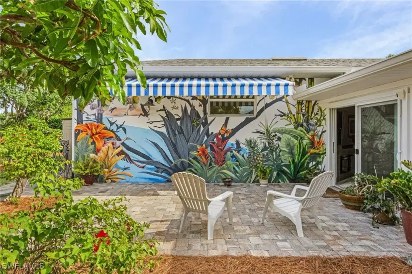 Picture of 83 2Nd St, Bonita Springs FL 34134