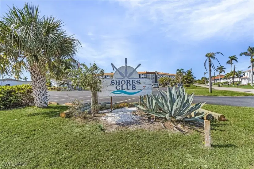 Picture of 83 2Nd St, Bonita Springs FL 34134