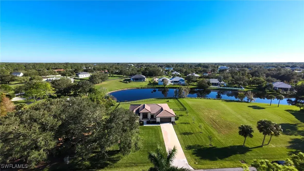 Picture of 16630 Willow Point Ct, Alva, FL 33920