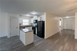 Picture of 4558 Barbuda Dr, Tavares, FL 32778
