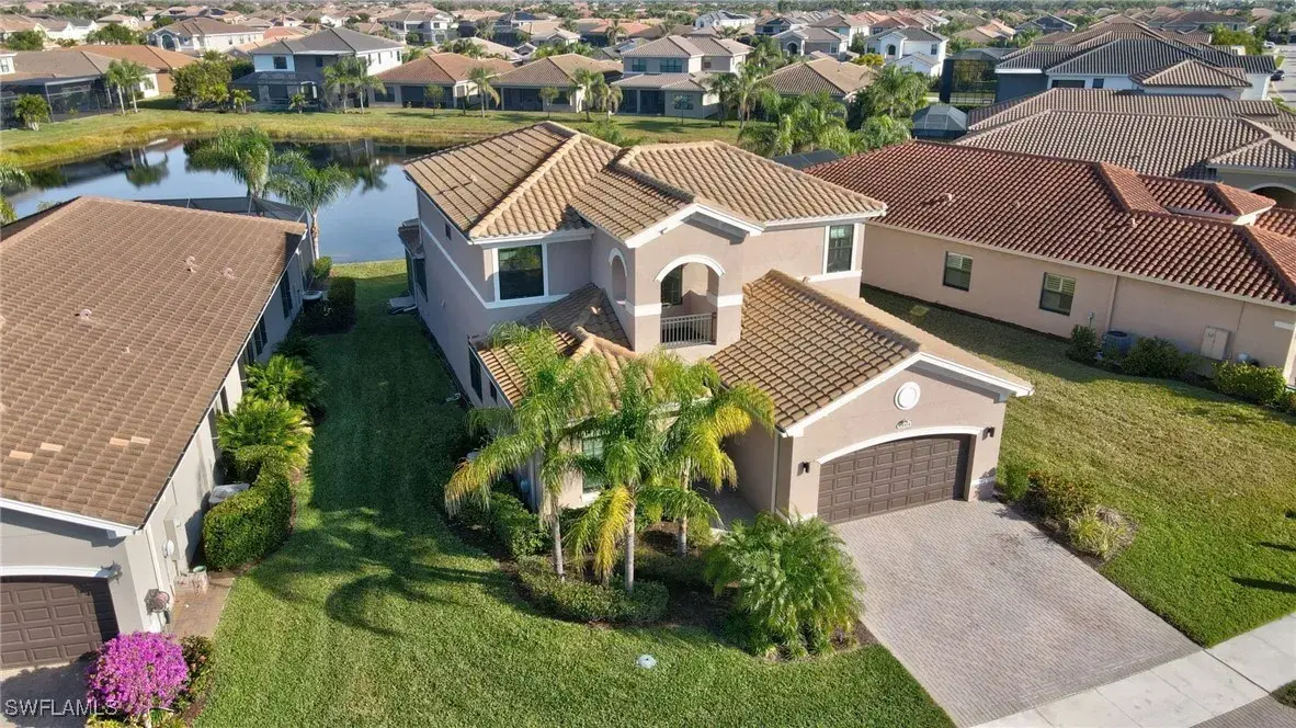 Picture of 10064 Chesapeake Bay Dr, Fort Myers, FL 33913