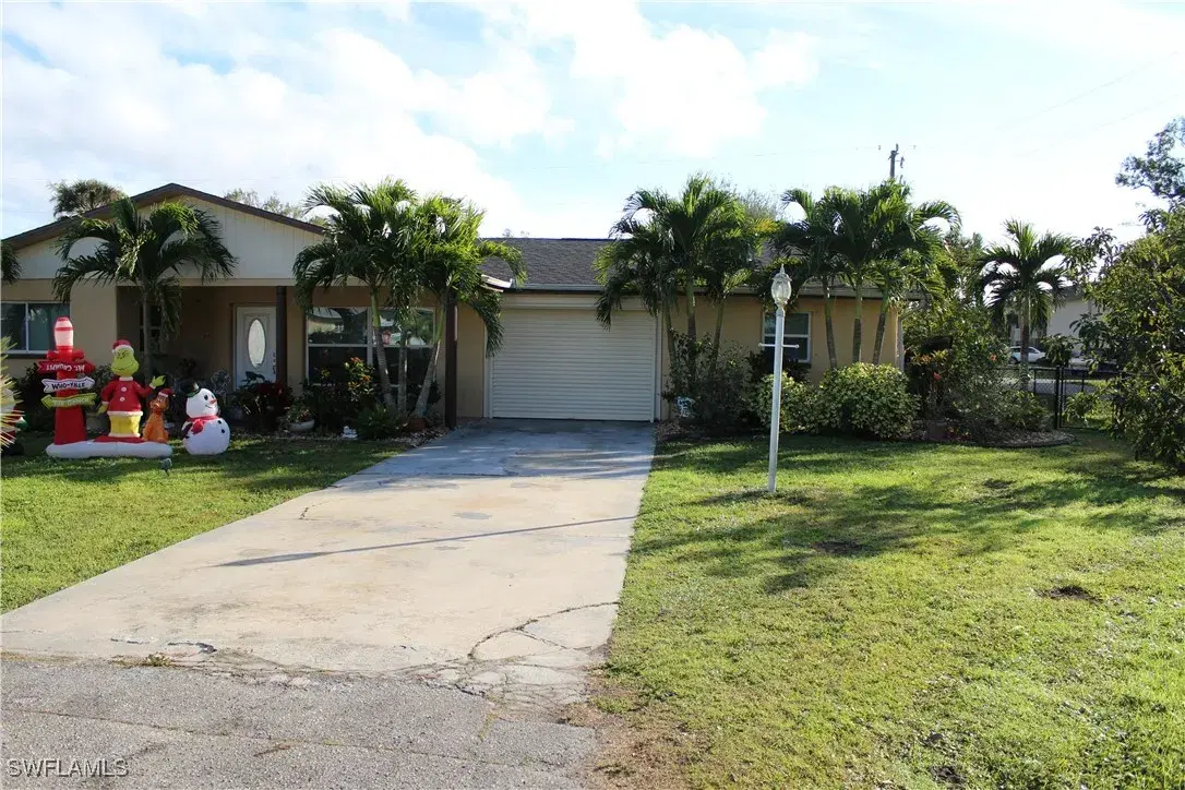 Picture of 679 Canal Dr, North Fort Myers, FL 33903