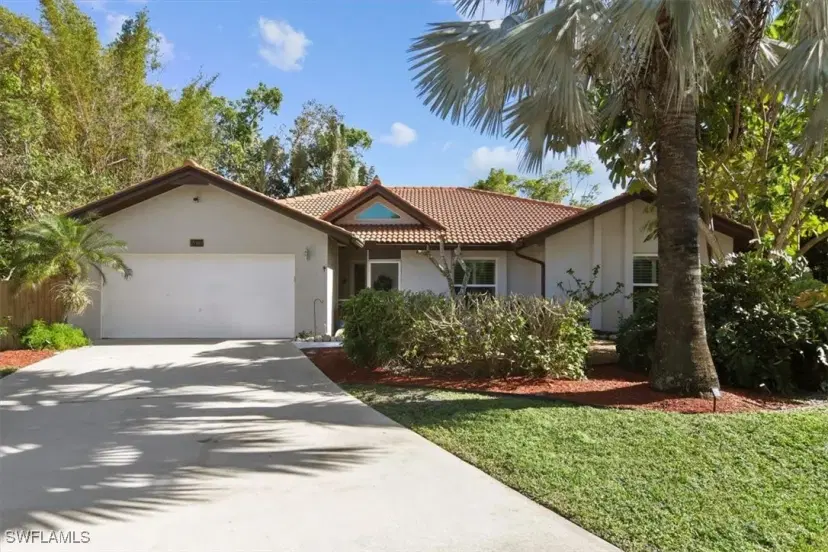 Picture of 27160 Edenbridge Ct, Bonita Springs FL 34135