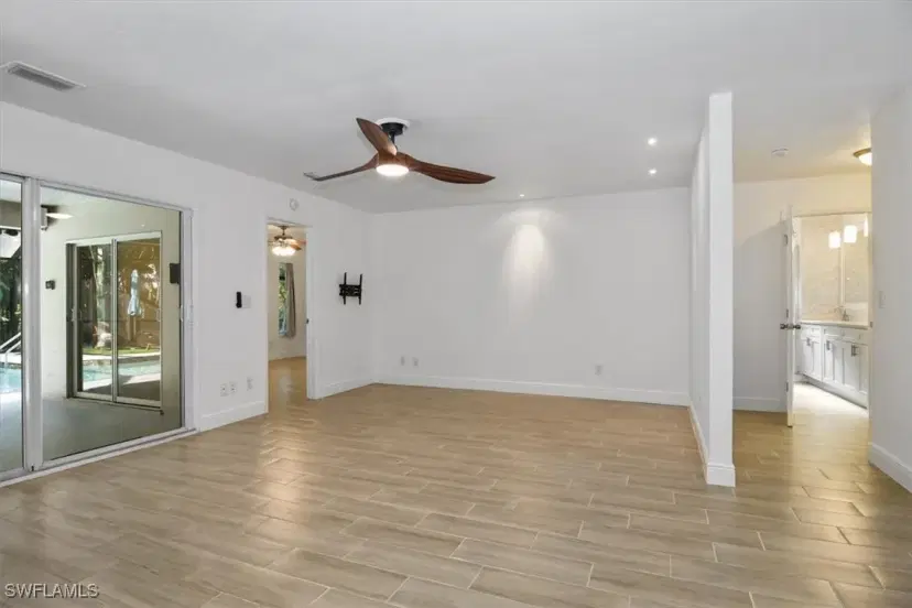 Picture of 27160 Edenbridge Ct, Bonita Springs FL 34135